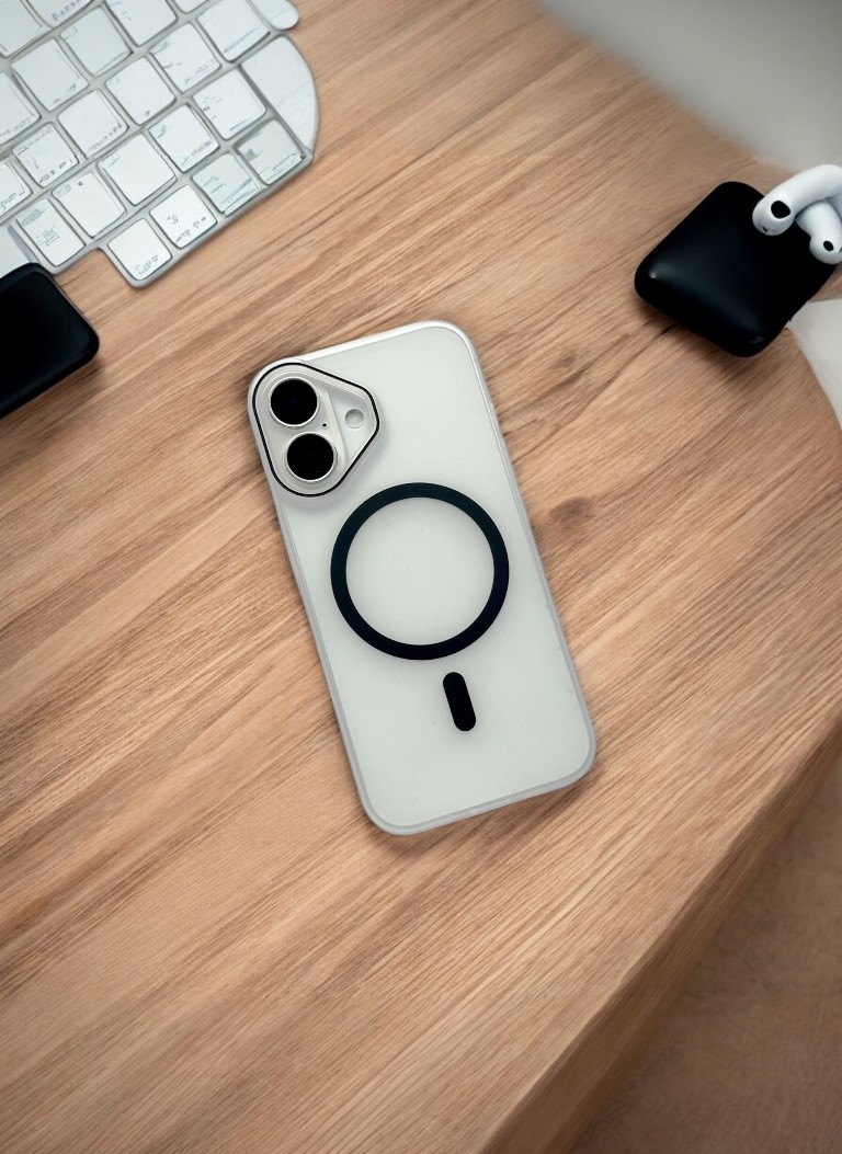 Black Ring Clear Case with Anti Yellow Protection