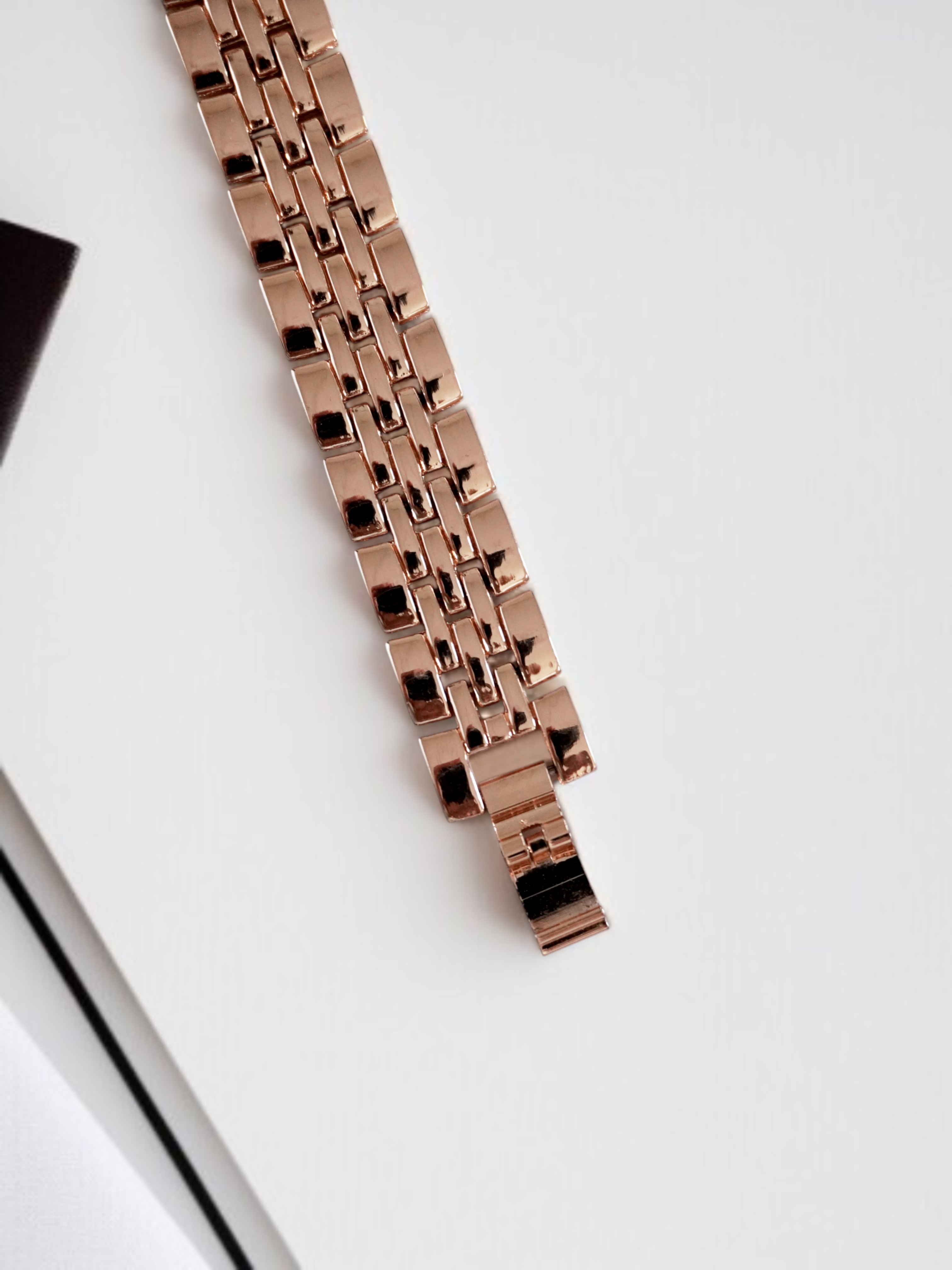 Fossil (FS670) Women’s Rose Gold Analog Watch – 34mm Classic Watch